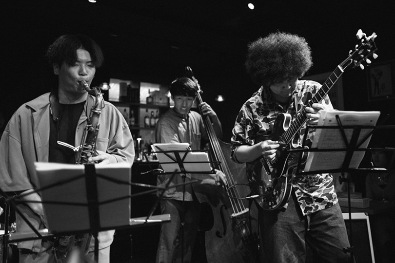 Live Jazz & Bar Proust Osakaの外観・内装